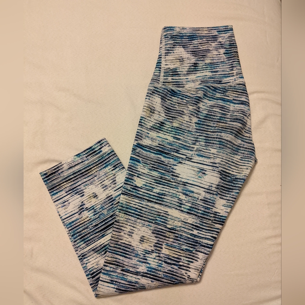 lululemon athletica Blue and White Women Leggings